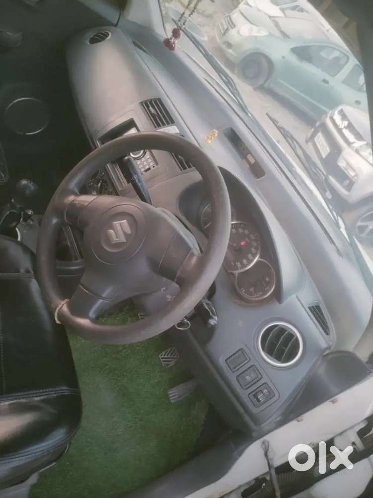 Maruti Suzuki Swift 2010