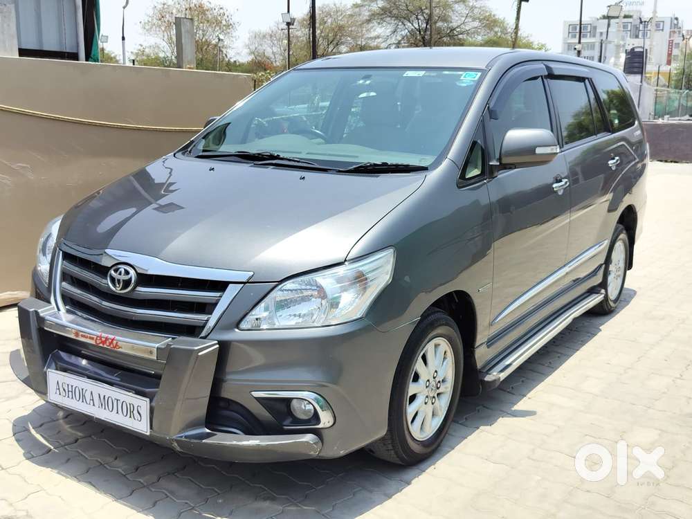 Toyota Innova 2.5 Zx 7 Str Bs-iv, 2014, Diesel