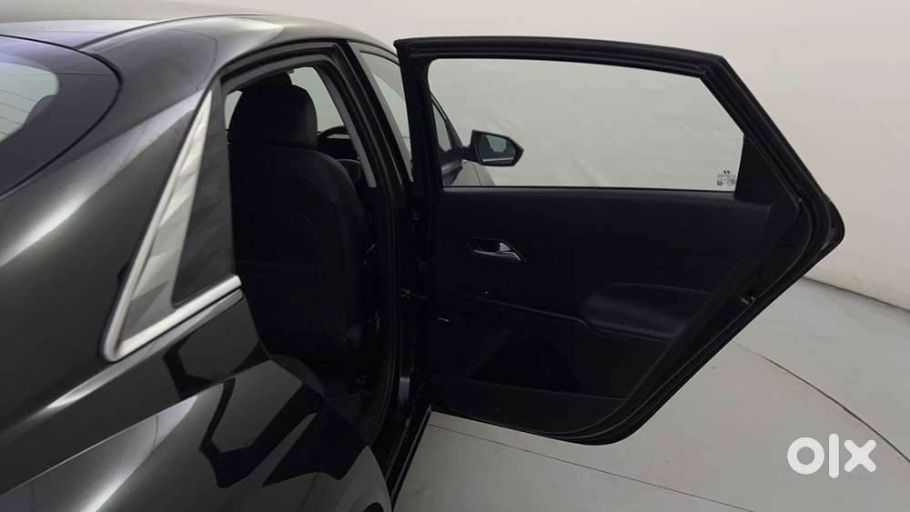 Hyundai Verna 1.5 Sx (o) Turbo Petrol Dct, 2024, Petrol