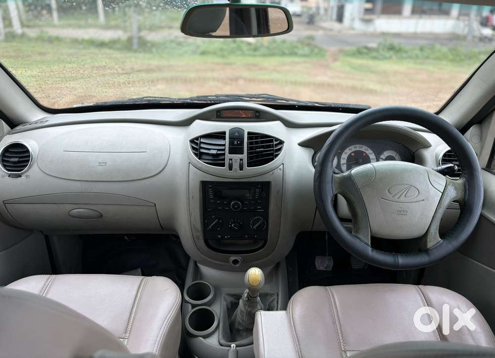 Mahindra Quanto C8, 2013, Diesel