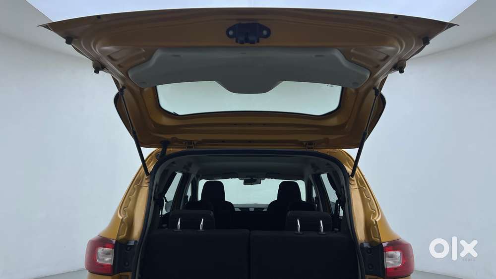 Renault Triber Rxt Easy-r Amt, 2023, Petrol