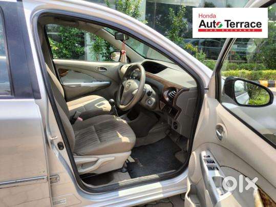 Toyota Etios 1.5 V, 2016, Petrol