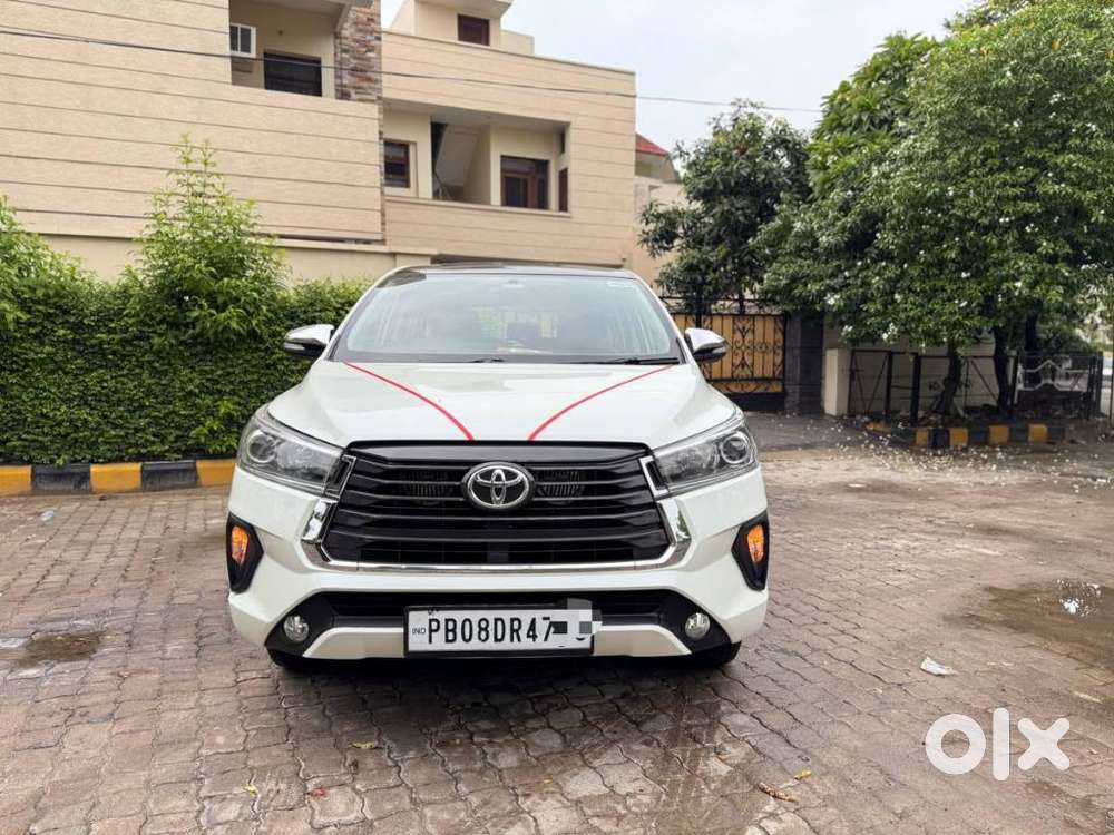 Toyota Innova Crysta 2.4 V 7 Str, 2017, Diesel