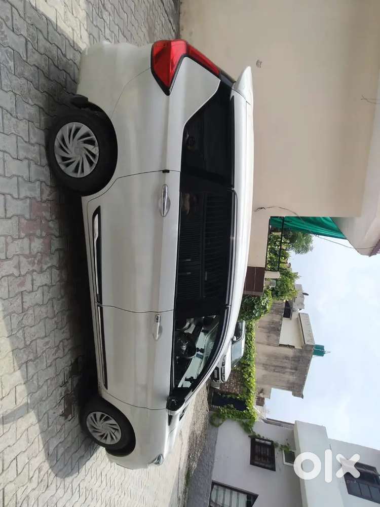 Maruti Suzuki Ertiga Vxi 2023