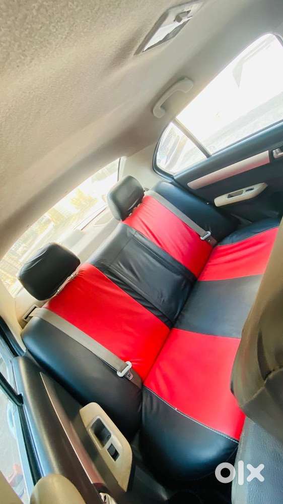 Maruti Suzuki Swift Dzire 2011 October Mahina