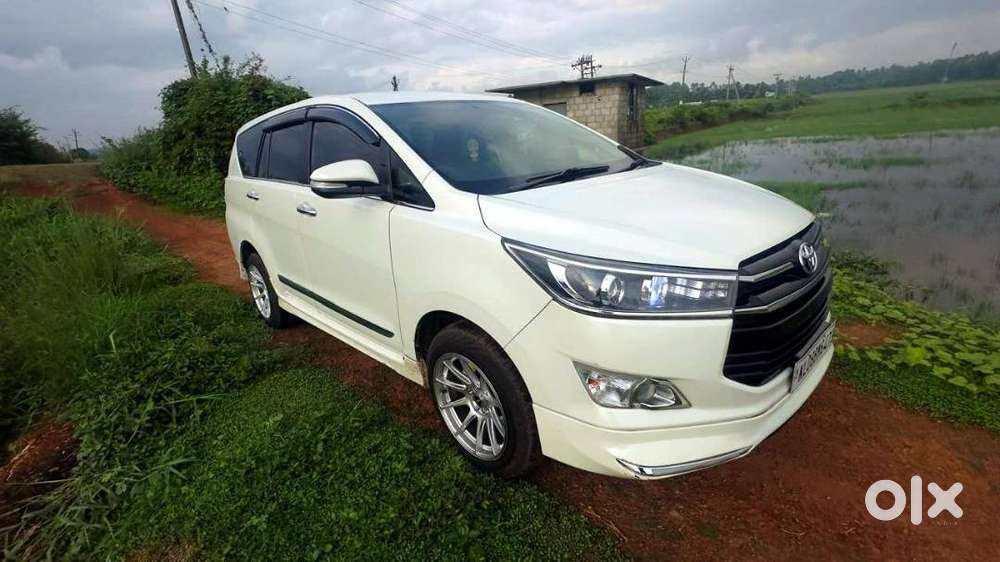 Toyota Innova Crysta 2017 Diesel 44900 Km Driven