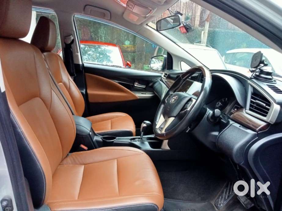 Toyota Innova Crysta 2.8z Automatic, 2017, Diesel