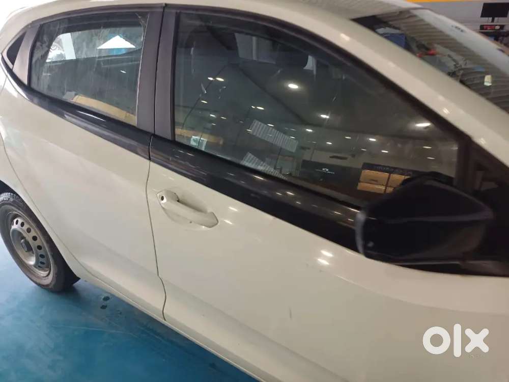 Tata Altroz 1.5 Xe 2021