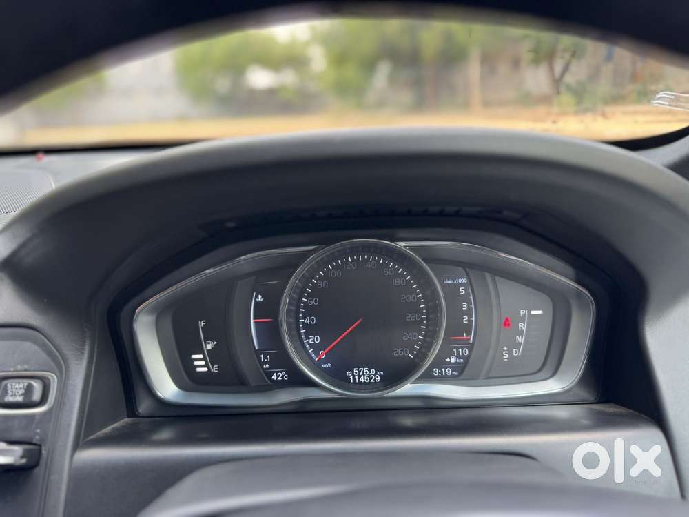 Volvo Xc60 D5 Awd Automatic, 2016, Diesel