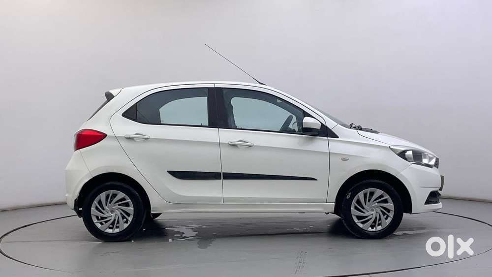 Tata Tiago 1.2 Revotron Xt, 2016, Petrol