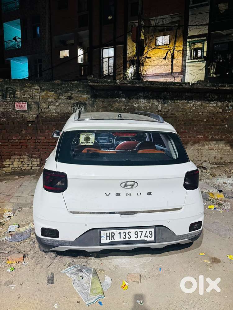 Hyundai Venue Petrol 2022