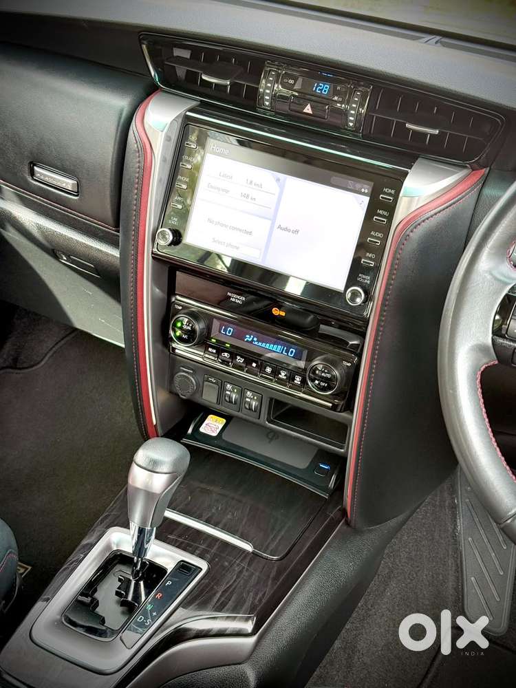 Toyota Fortuner Legender 4x2 At 2.8, 2022, Diesel