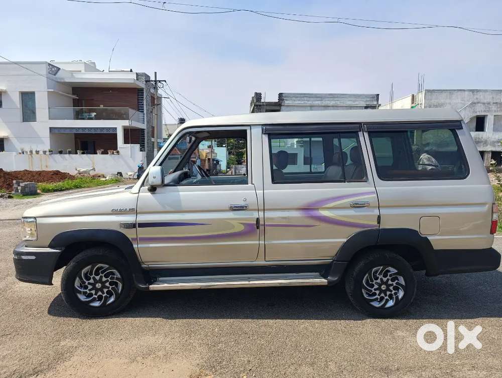 Toyota Qualis 2002 Diesel,power Window- Full Option - Well Maintained