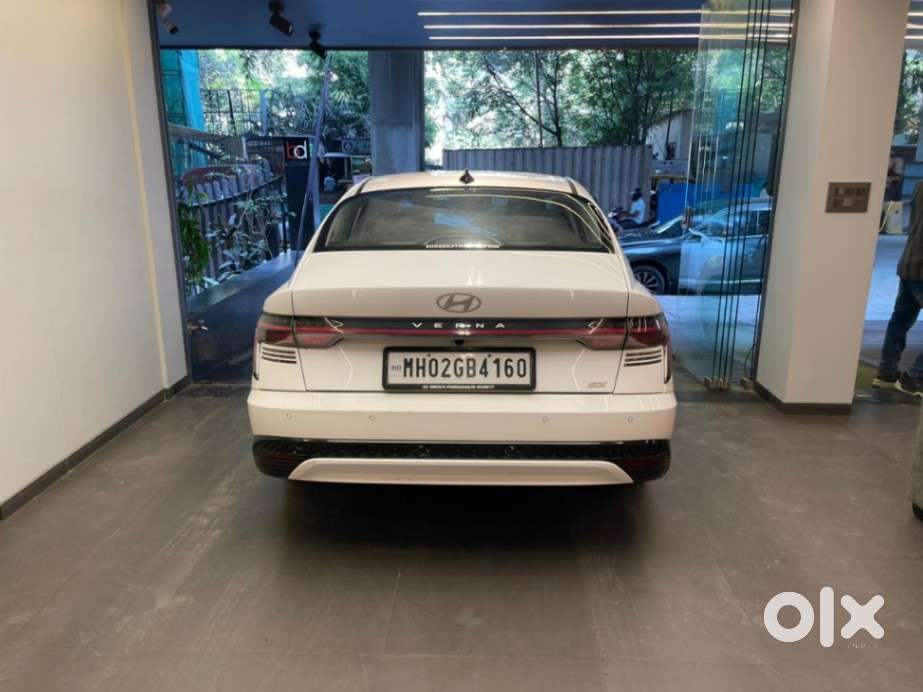 Hyundai Verna Sx 1.5 Petrol Ivt, 2013, Petrol