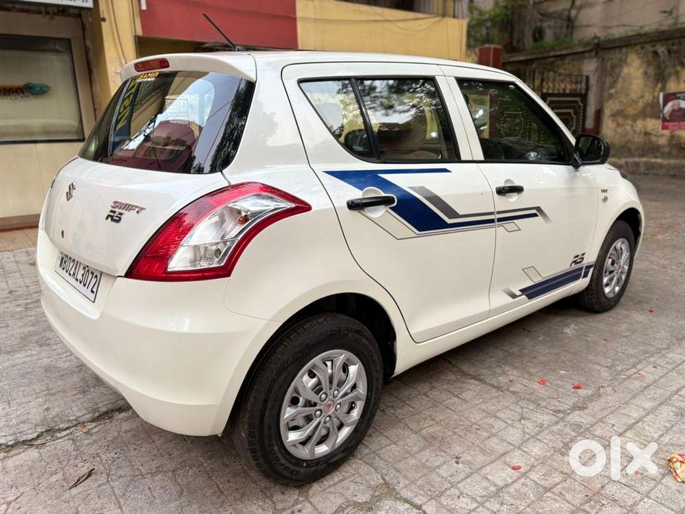 Maruti Suzuki Swift Lxi Option, 2017, Petrol