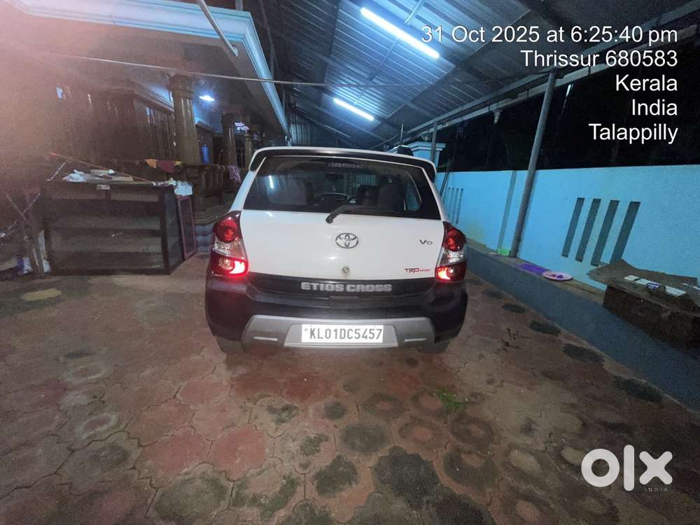 Toyota Etios Cross 2014