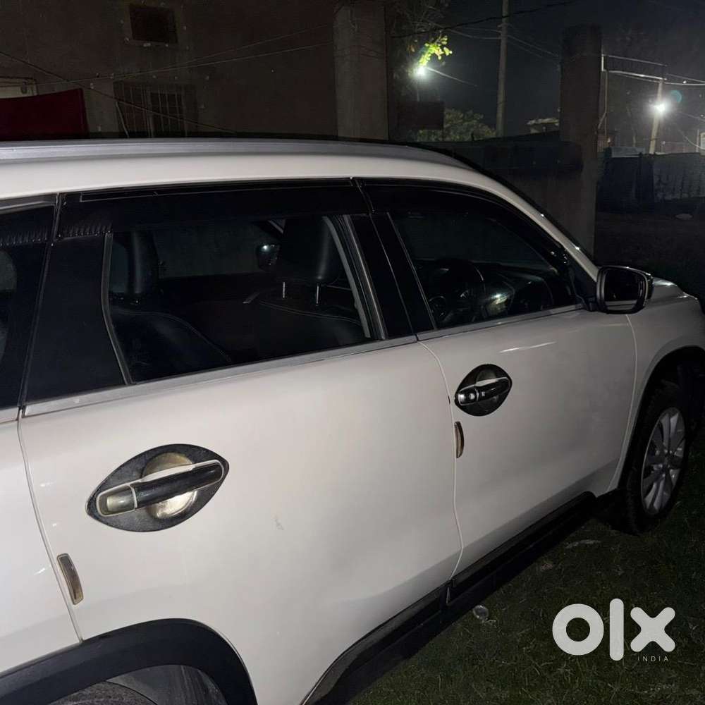 Maruti Suzuki Grand Vitara 2023 Petrol 32500 Km Driven