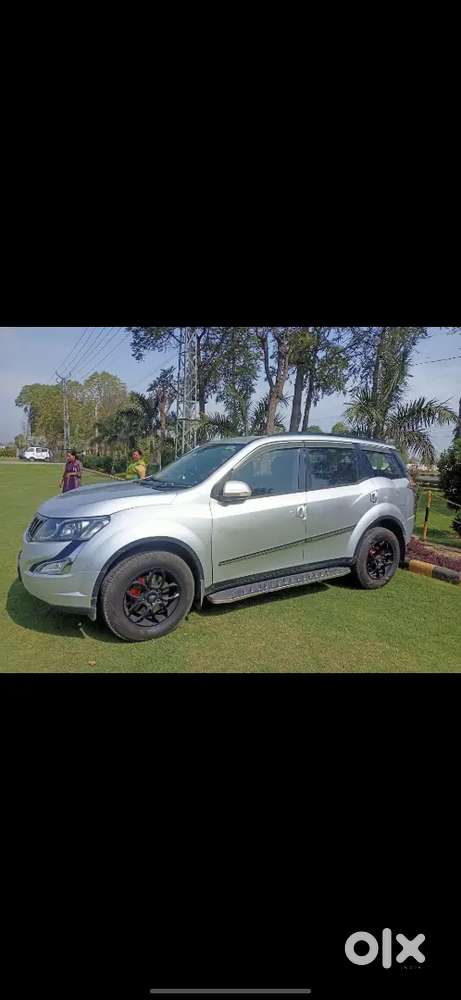 Mahindra Xuv500 2017 Diesel 125000 Km Driven