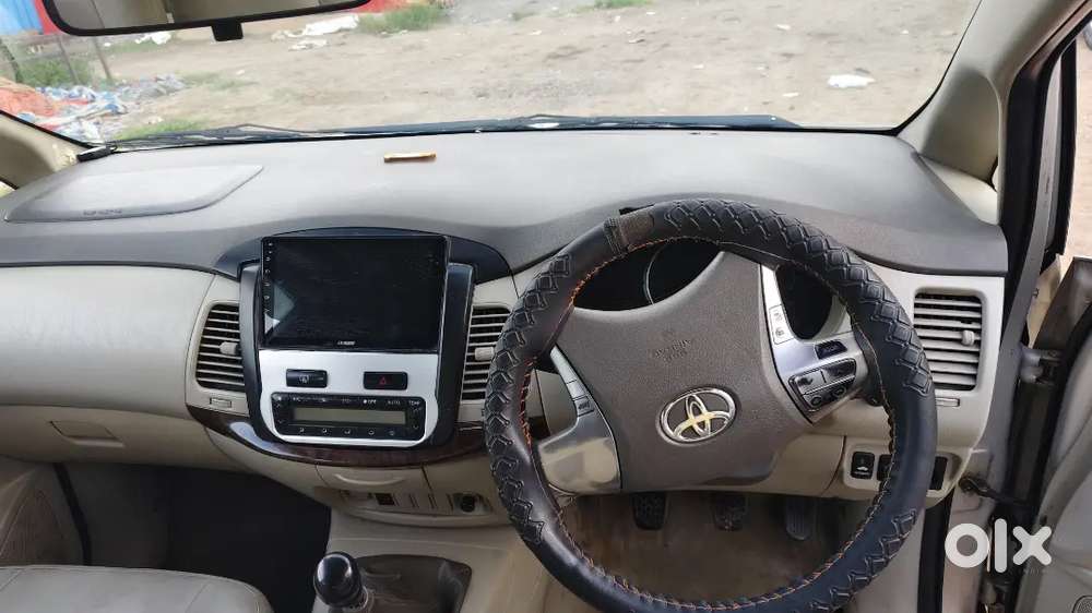 Toyota Innova 2014 Diesel Well Maintained