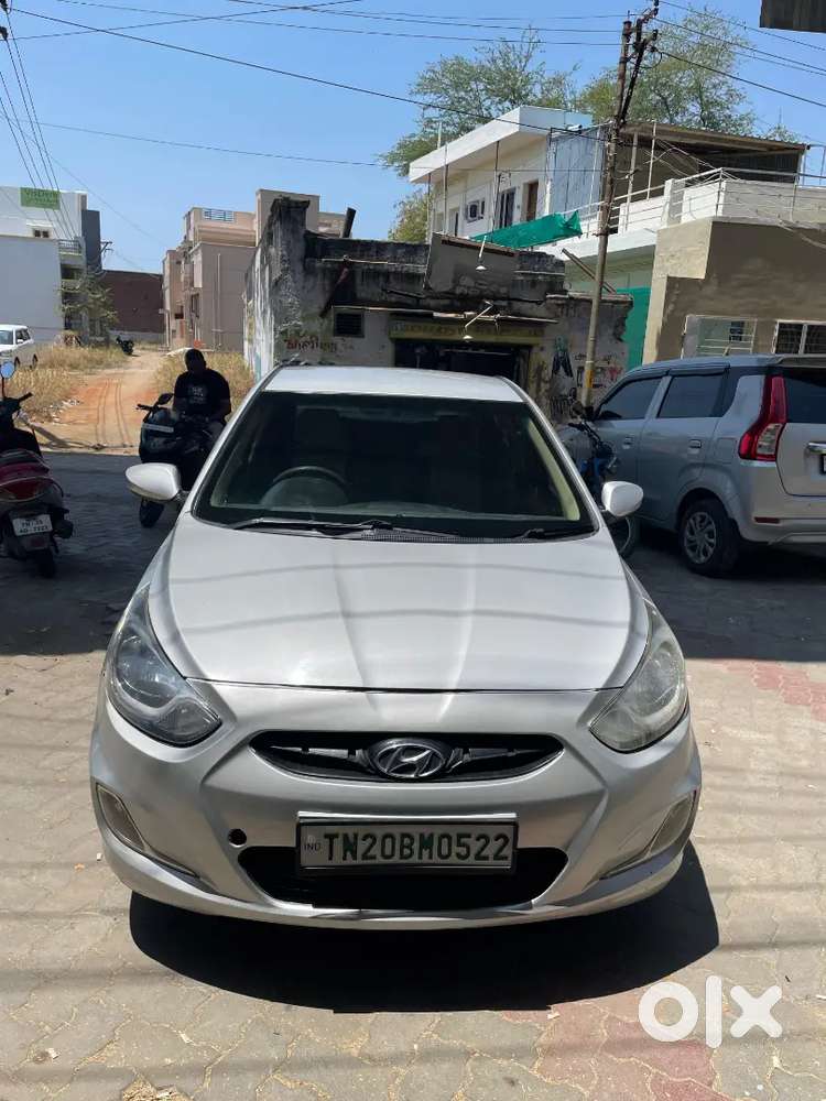 Hyundai Fluidic Verna 2011