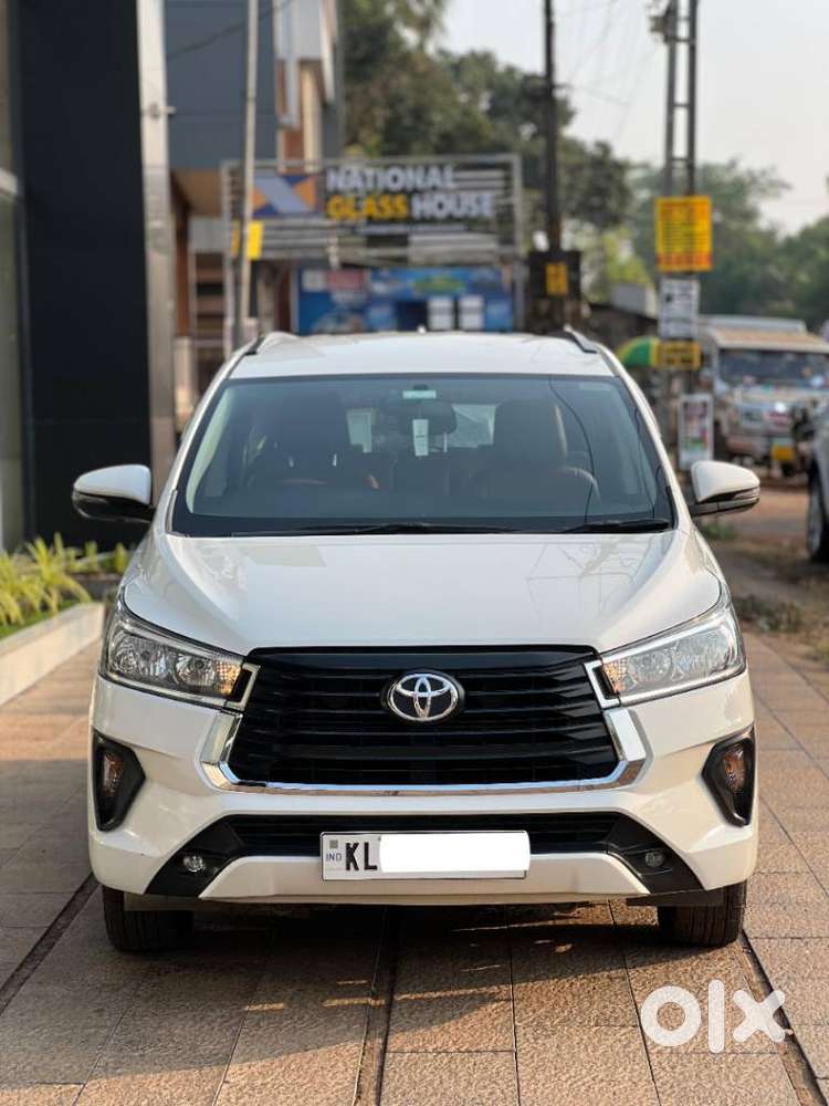 Toyota Innova Crysta 2.4 G Mt, 2022, Diesel