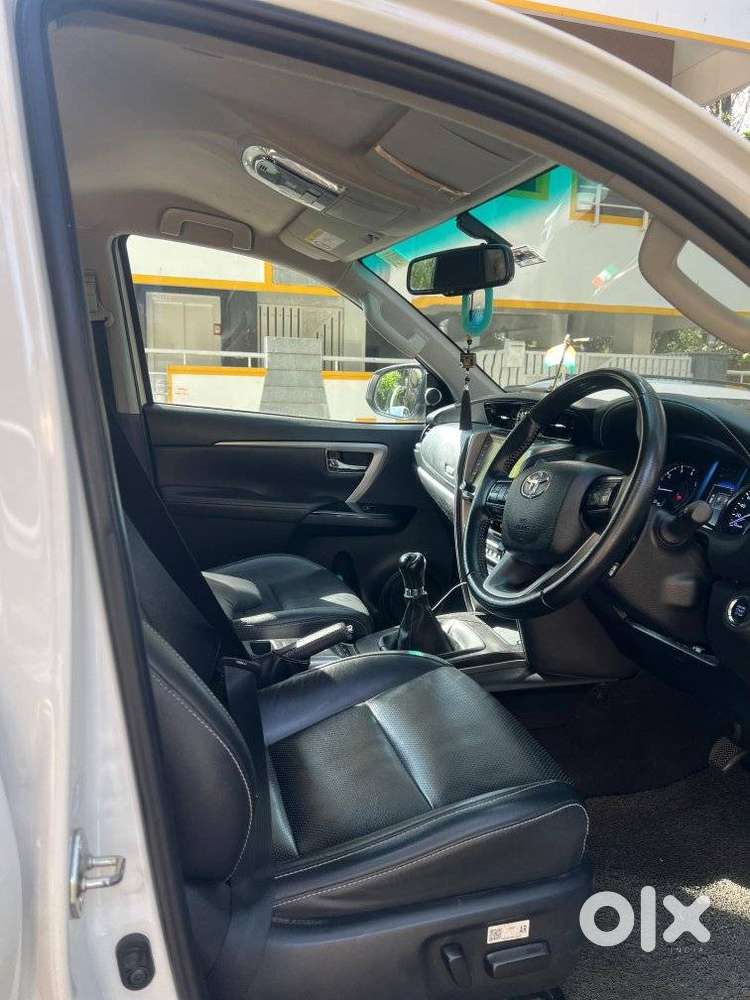 Toyota Fortuner 4x2 Mt 2.8 Diesel, 2021, Diesel