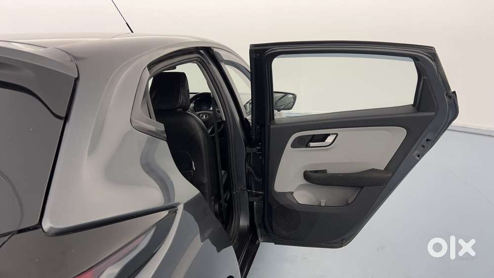 Tata Altroz Xz, 2021, Petrol