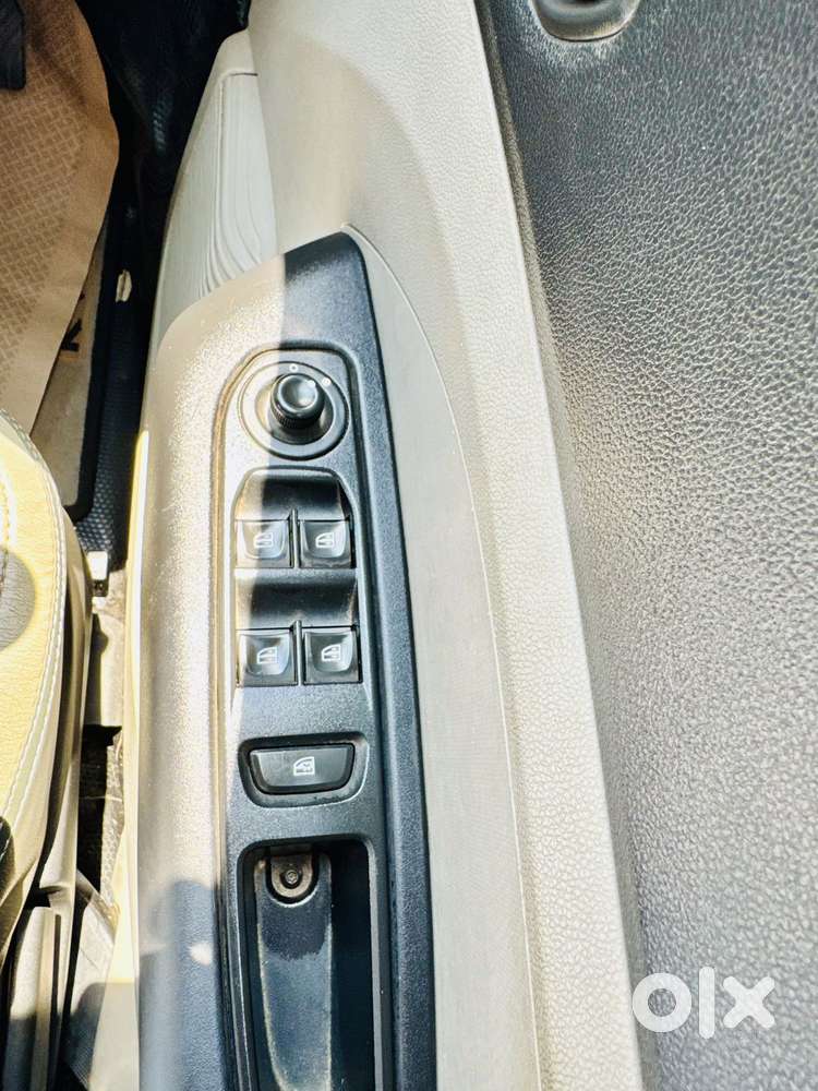 Renault Triber Rxt, 2020, Petrol