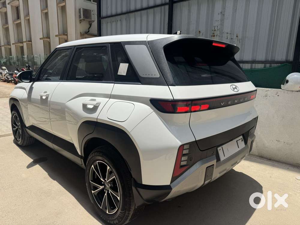 Hyundai Venue 1.5 Crdi At Hx 10, 2025, Diesel