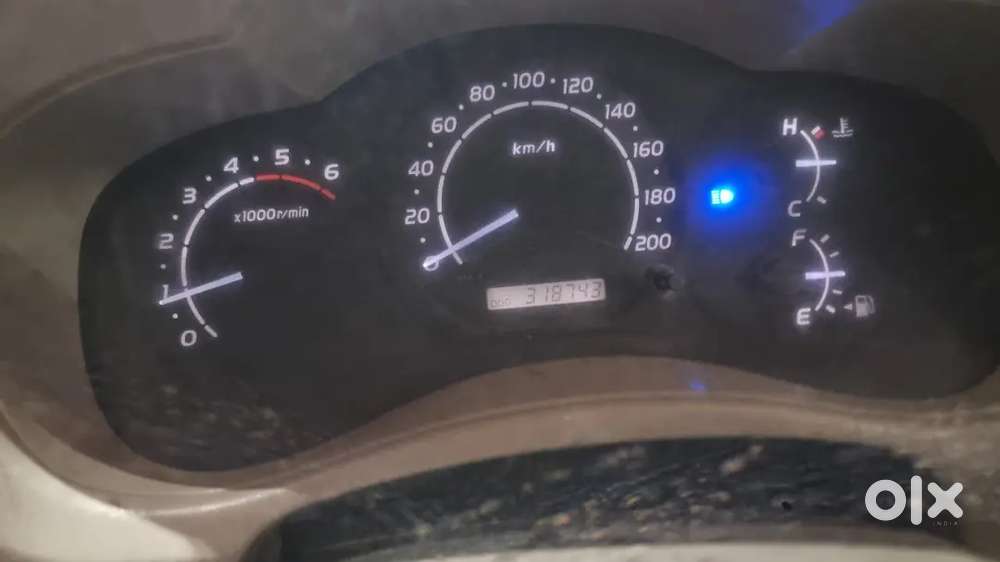 Toyota Innova 2010 Diesel Last