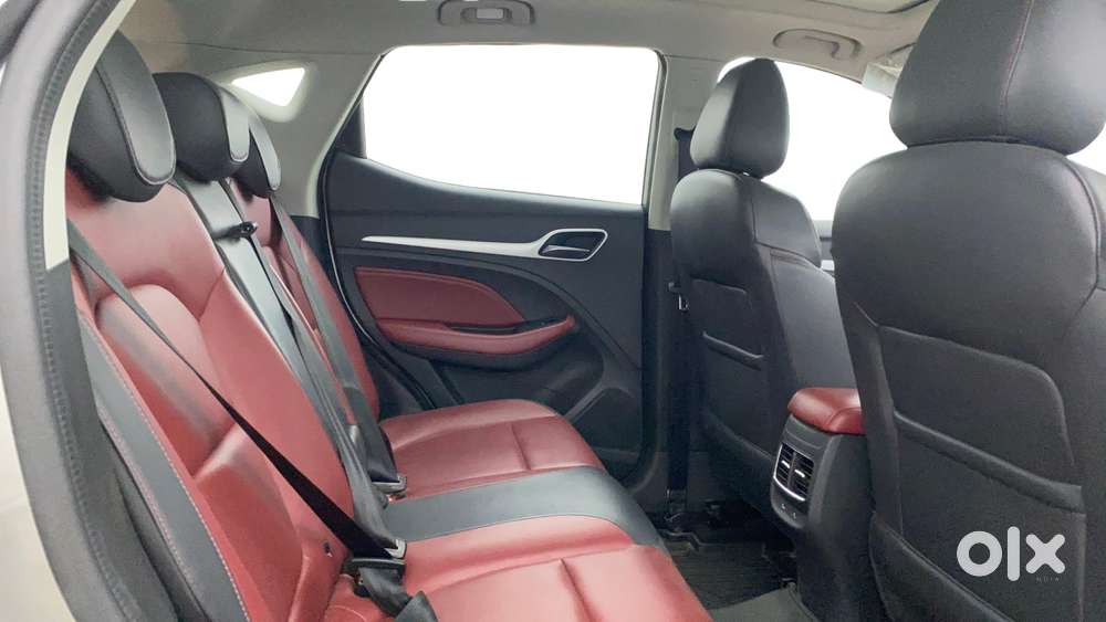 Mg Astor 1.3 Savvy Turbo At S Red, 2023, Petrol