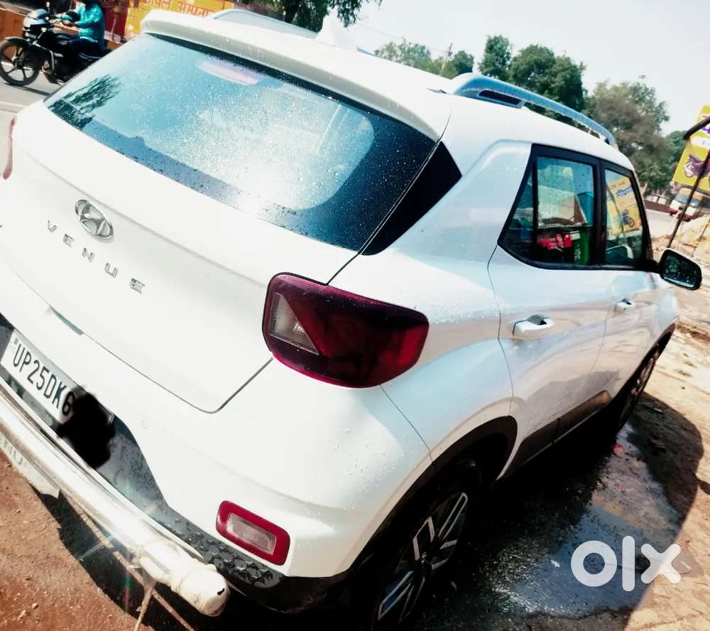 Hyundai Venue 2022 Diesel 30000 Km Driven Well Maintained