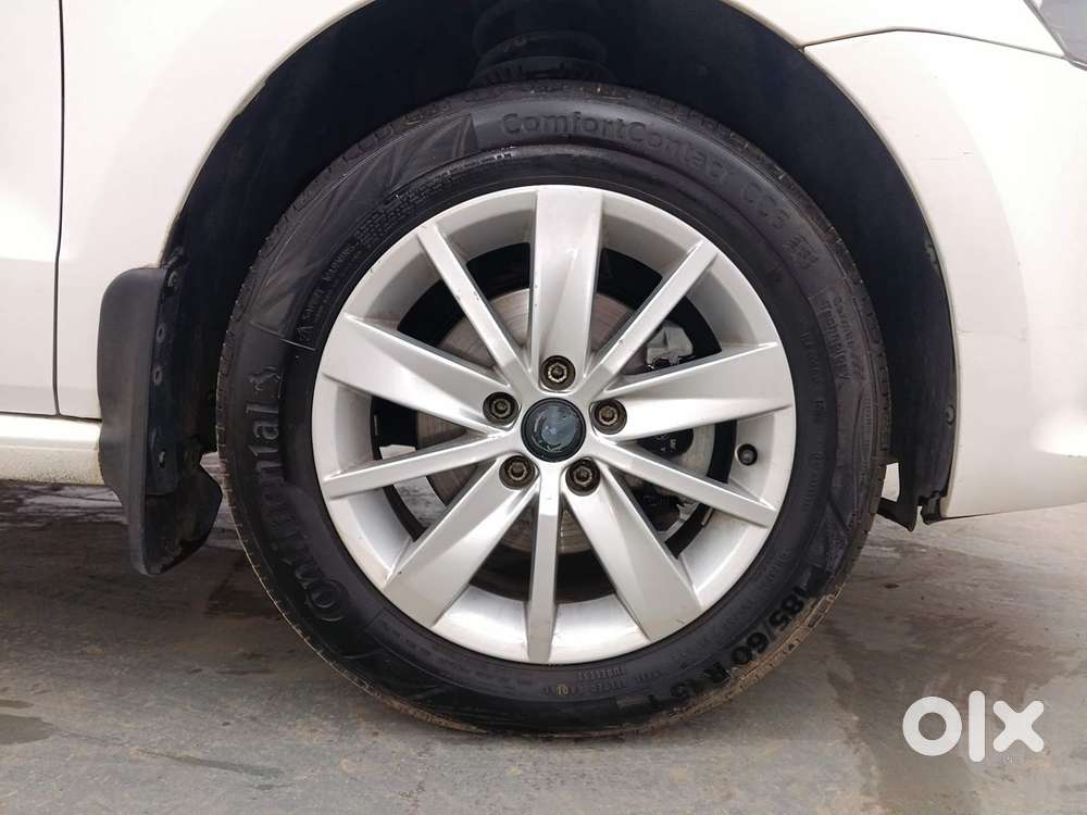Volkswagen Polo Petrol Highline 1.2l, 2016, Petrol
