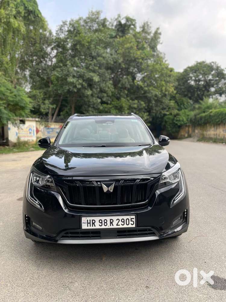 Mahindra Xuv700 2.0 Ax 7 Petrol At Str, 2024, Petrol