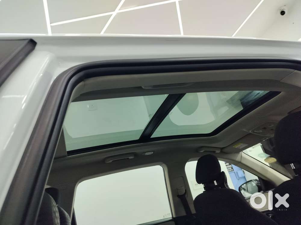 Mahindra Xuv700 2.2 Ax 5 Diesel At 7 Str, 2022, Diesel