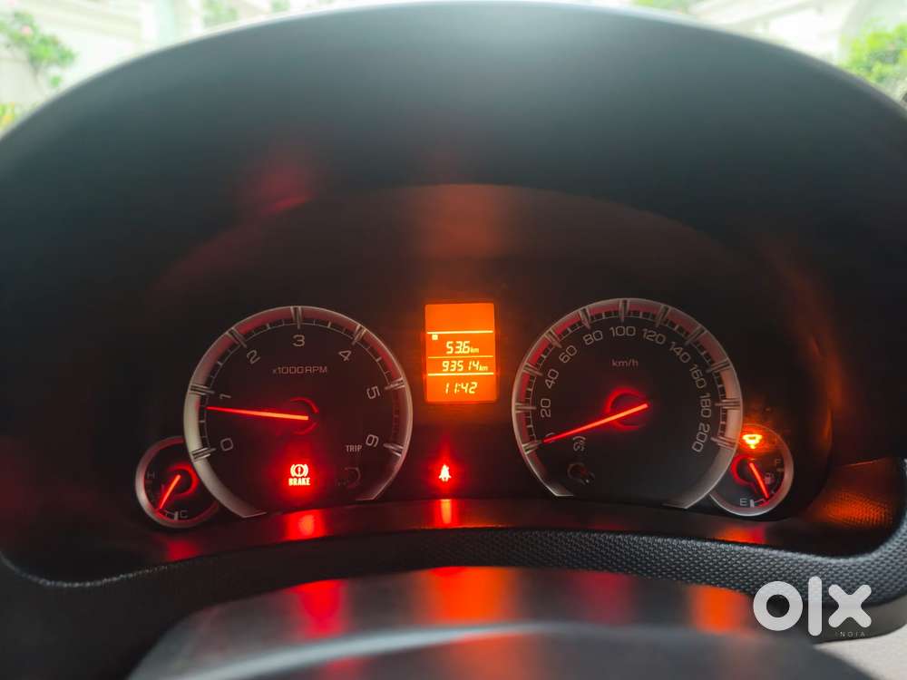 Maruti Suzuki Swift Dzire Vdi Optional, 2016, Diesel