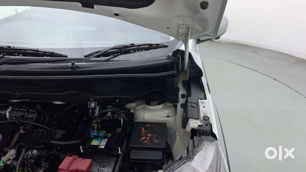 Maruti Suzuki Xl6 1.5 Alpha Mt, 2025, Petrol