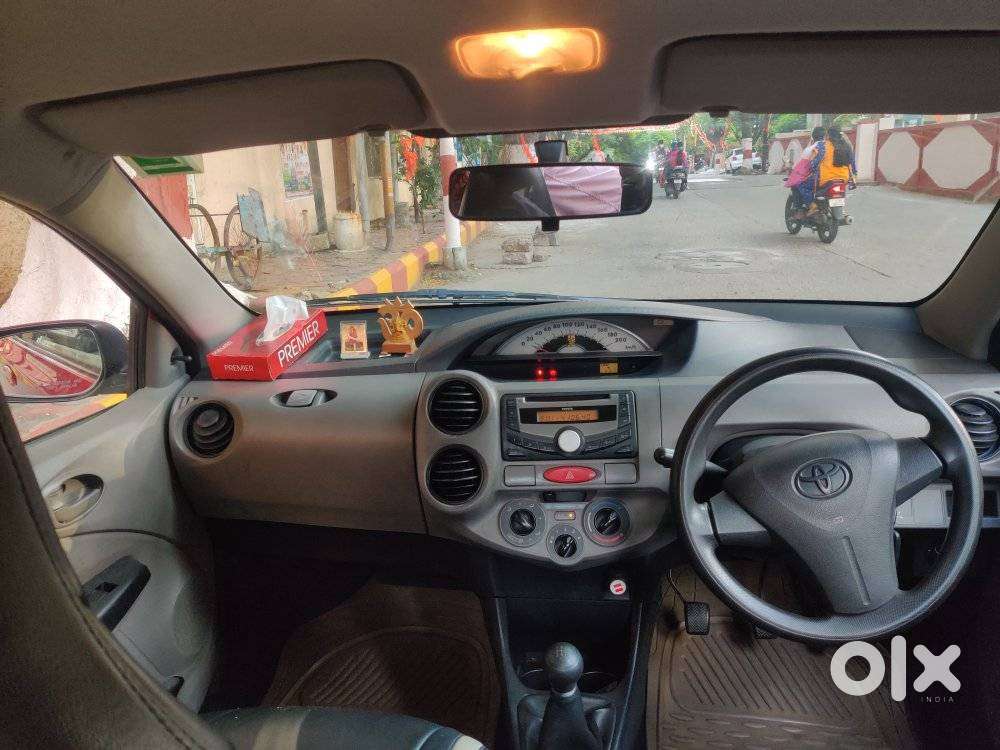 Toyota Etios Liva G, 2011, Petrol