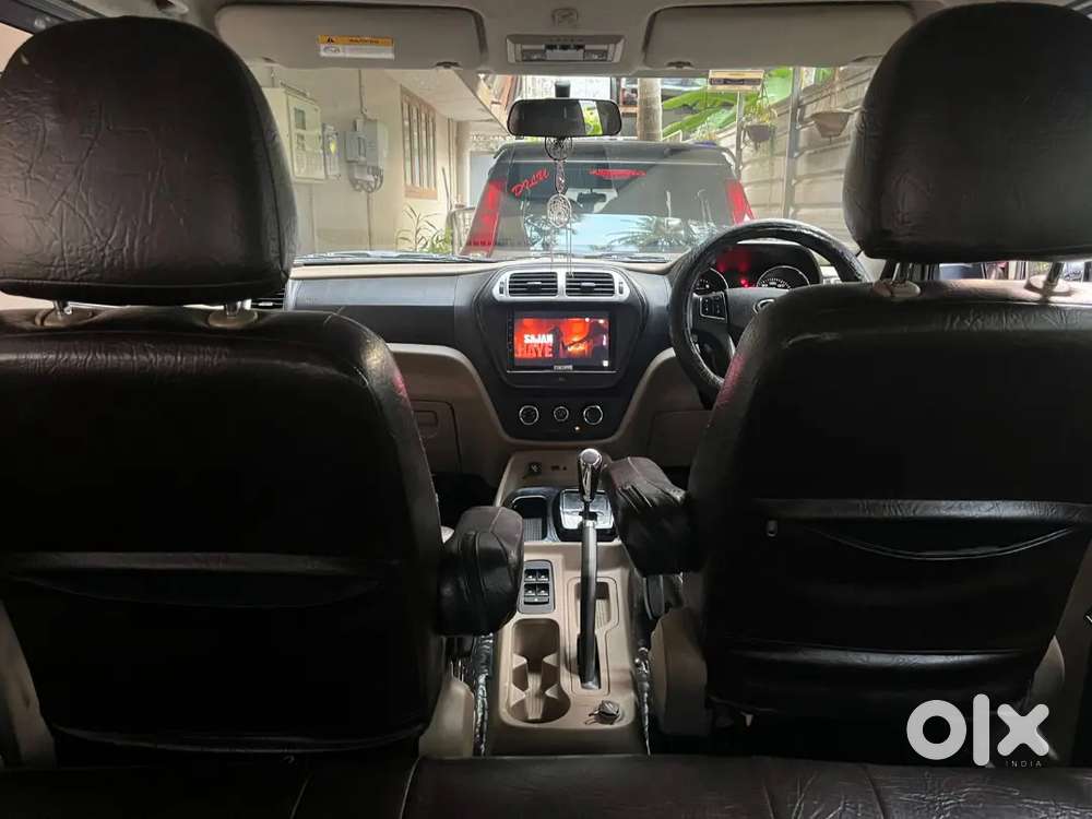Mahindra Tuv 300 2019