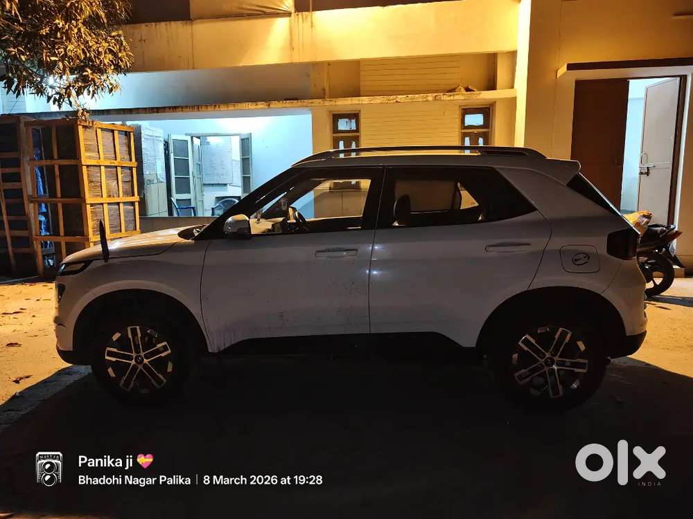 Hyundai Venue 1 Diesel 39700 Km Driven