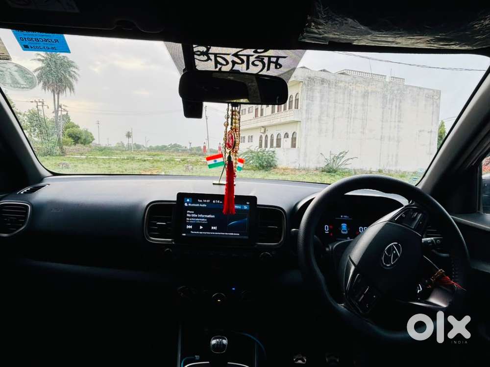 Hyundai Venue Petrol 2024