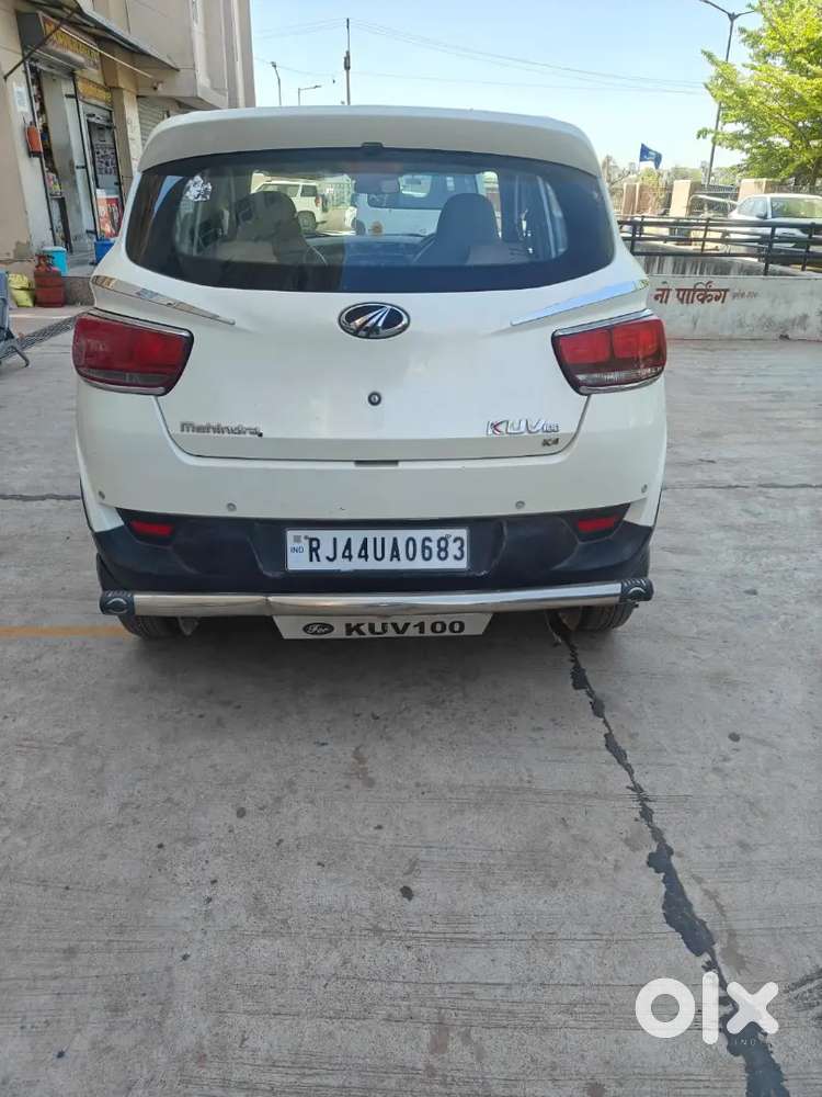Mahindra Kuv 100 2017