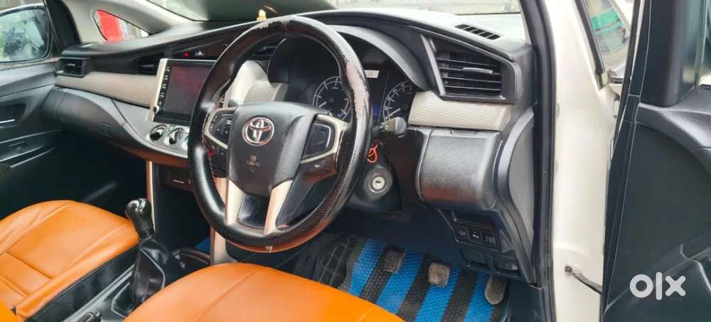 Toyota Innova Crysta [2020-ongoing] 2.4 Gx 8 Str, 2023, Diesel