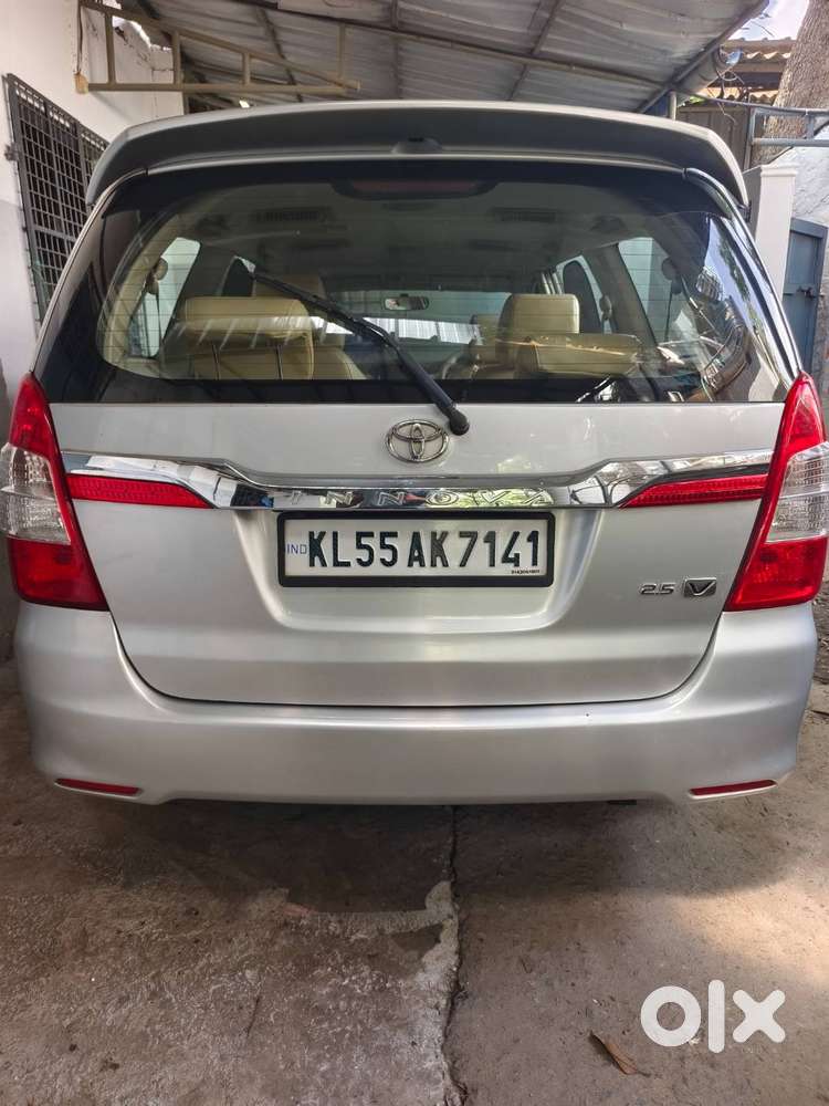 Innova 2.5v Diesel Manual Full Option