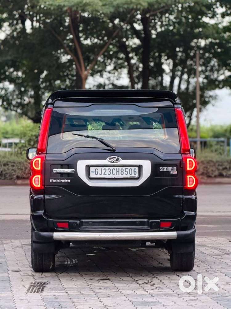 Mahindra Scorpio S10, 2015, Diesel