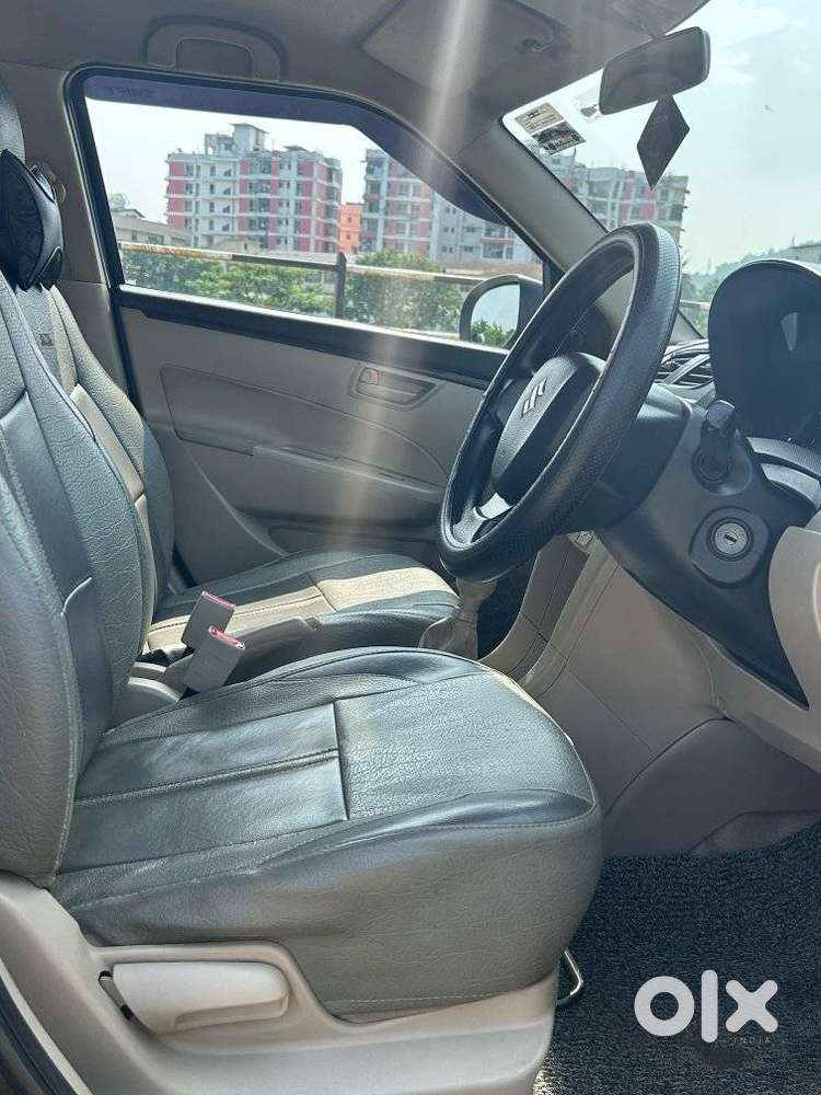 Maruti Suzuki Dzire 1.2 Lxi, 2016, Petrol