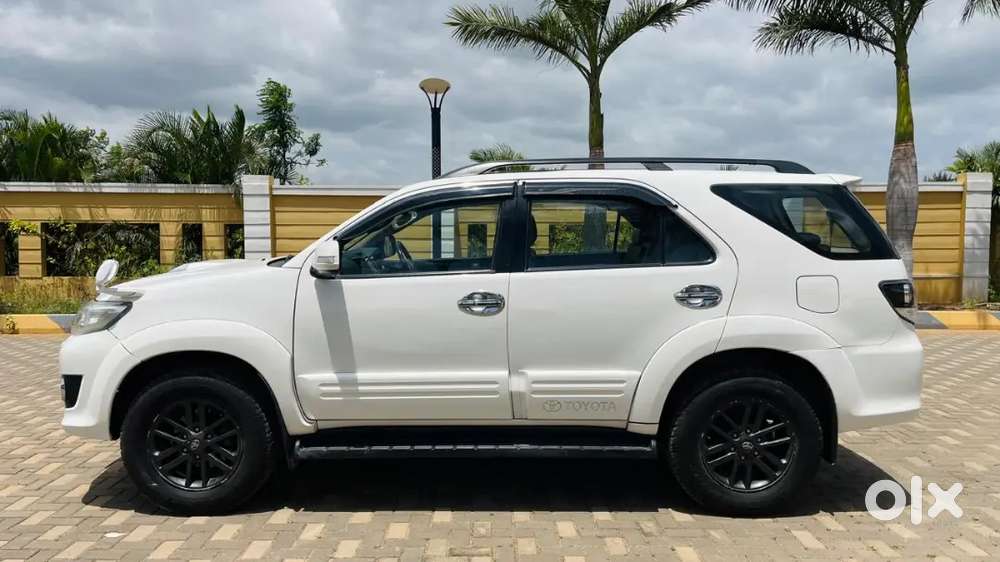 Toyota Fortuner 3.0 Ltd 2015