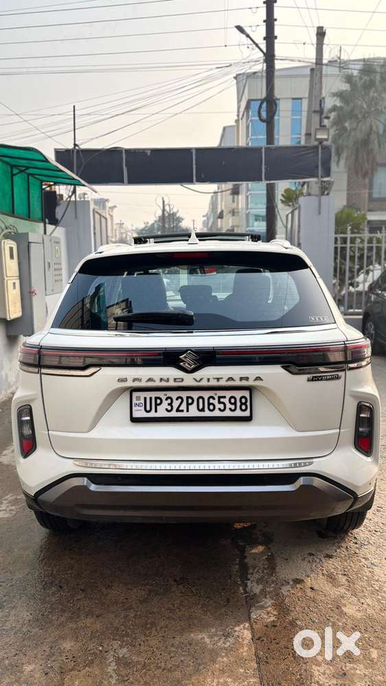 Maruti Suzuki Grand Vitara 1.5 Zeta Plus Intelligent Hybrid Ecvt, 20..