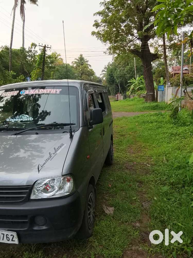Good Condition Vehicle Model 2022 5 Ceat Ac Cng