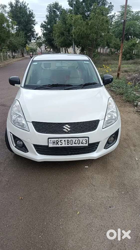 Swift Lxi 2015 1st Owner Cng On Pepar